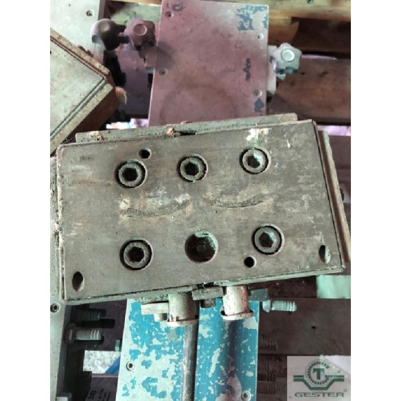 2 molds