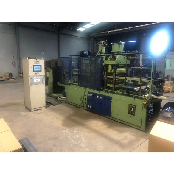 Thermoforming machine