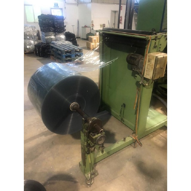 Thermoforming machine