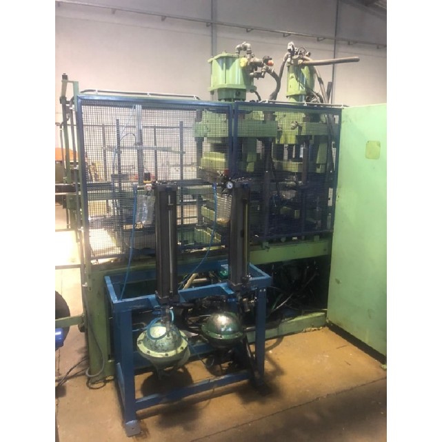 Thermoforming machine