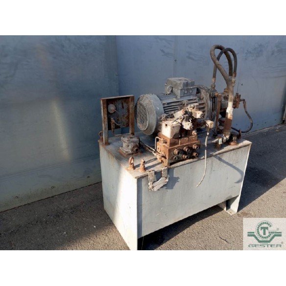 Hydraulic group